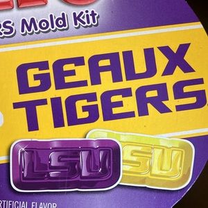 2 LSU Louisiana State University Jell-O Jiggler mold trays (makes 2 dozen)